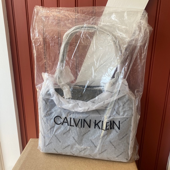 Calvin Klein Hailey Triple Compartment Chain Tote - Picture 6 of 6